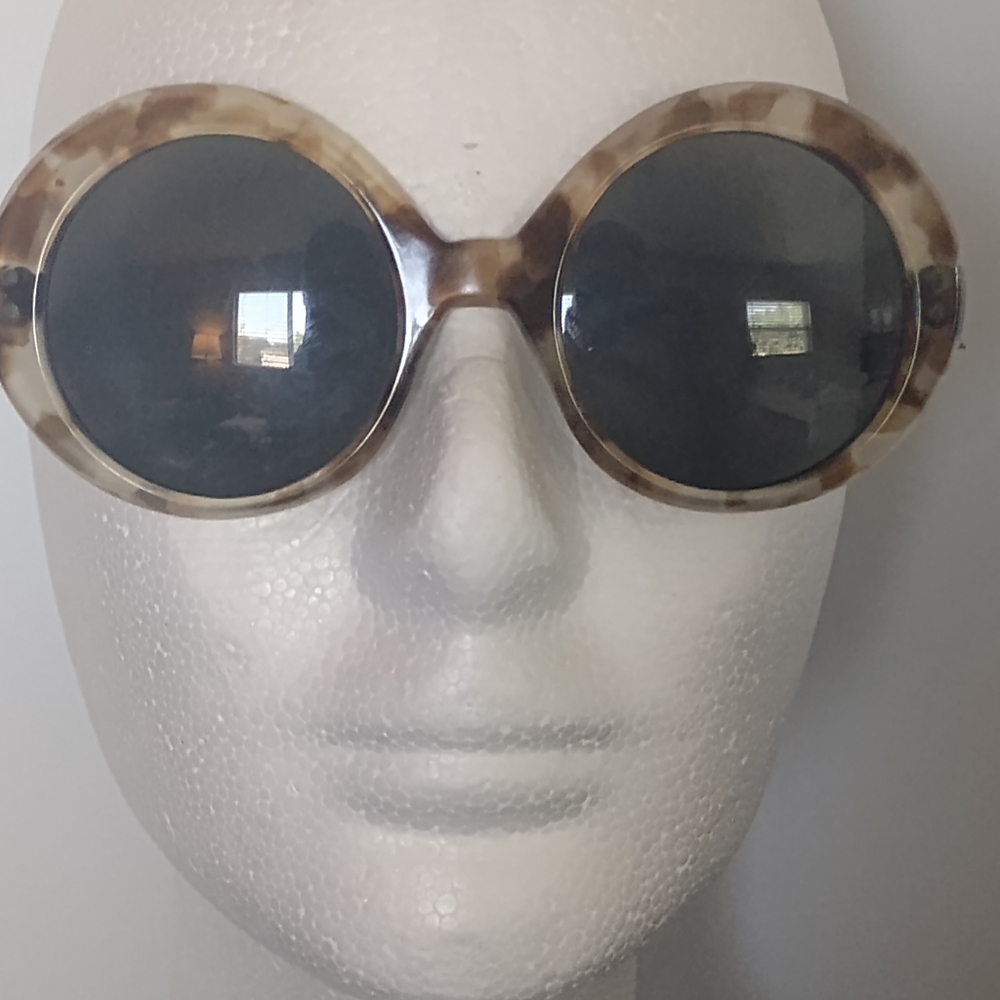 Vintage Faux Tortoise Round Sunglasses USA